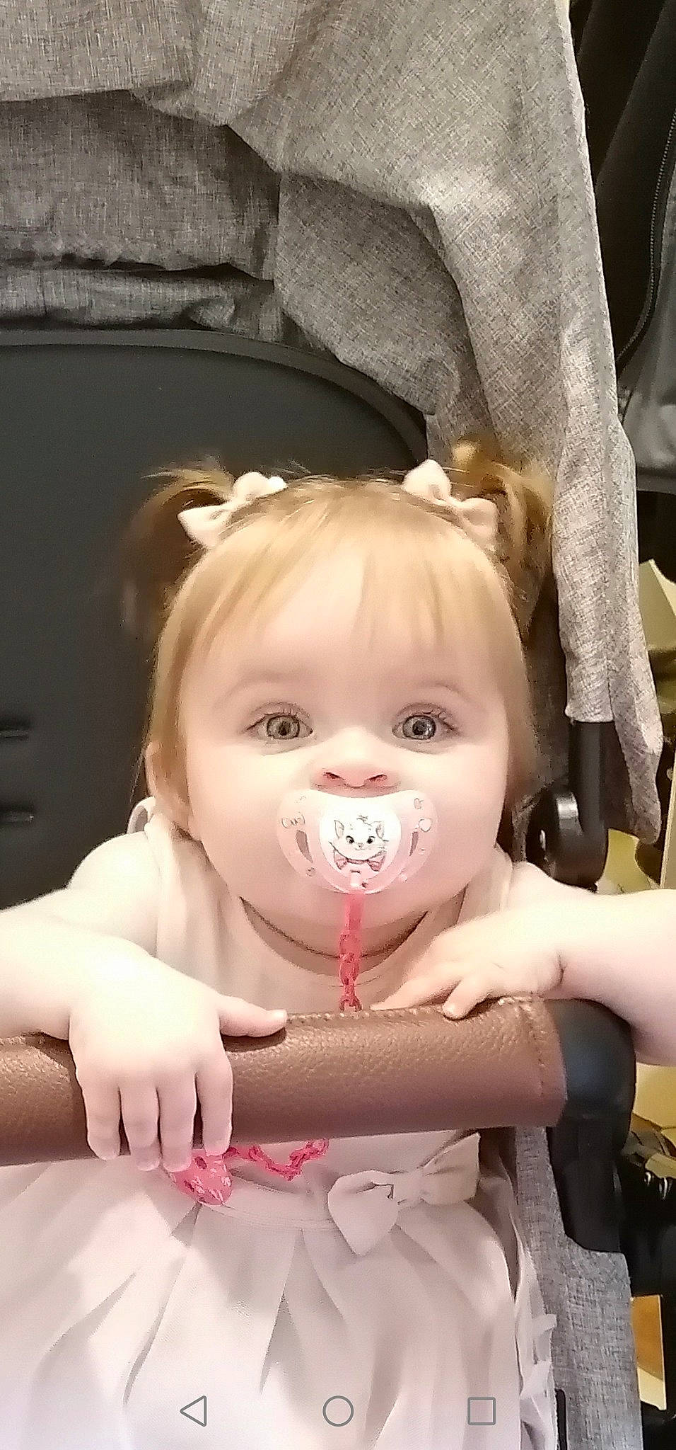 Olivia participe au concours pour gagner de l'argent avec cette photo : baby, beauty, chair, cheek, child, event, eyelash, fashion_accessory, flash_photography, fun, hair, happy, head, iris, jewellery, lip, person, sitting, skin, smile