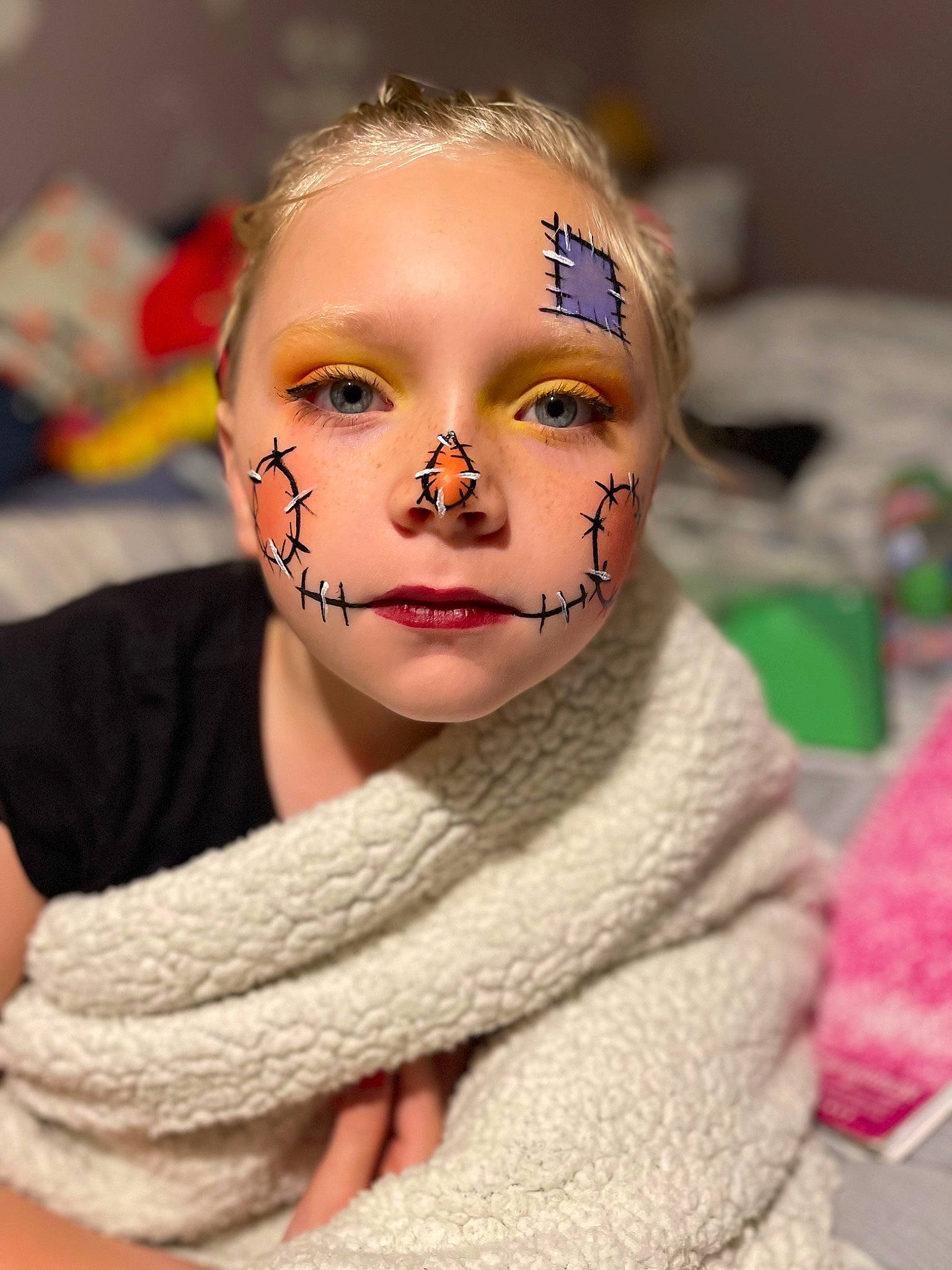 Jaymi is registered to the contest to win money with this photo: art, baby, cheek, child, eyelash, eyewear, fashion_accessory, fun, happy, nose, person, portrait_photography, room, sitting, sleeve, toddler, wool, woolen