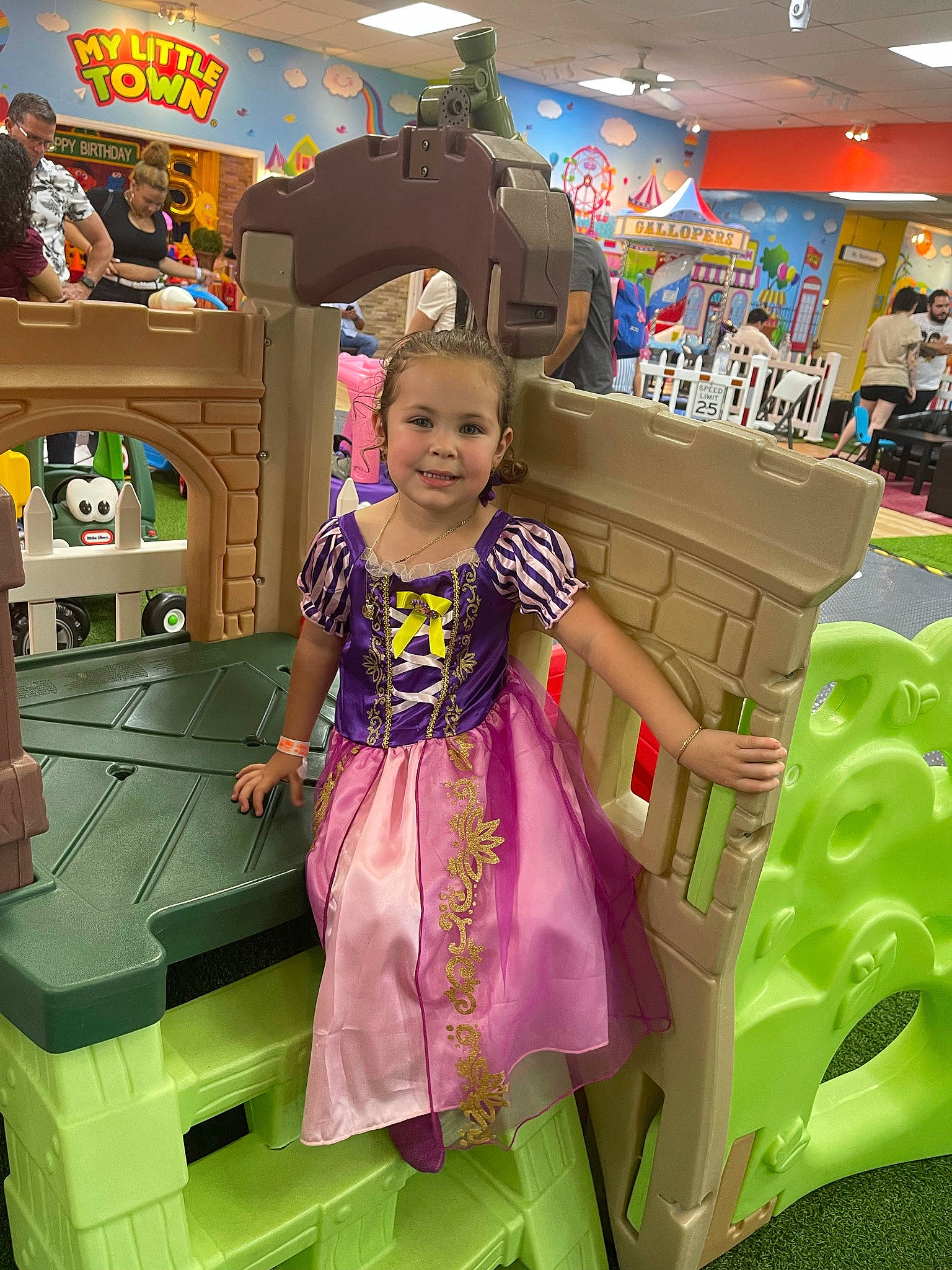 Leah is registered to the contest to win money with this photo: amusement_ride, baby_products, bag, box, child, costume, event, fun, happy, joy, leisure, person, play, recreation, retail, room, shelf, shopping, smile, toddler