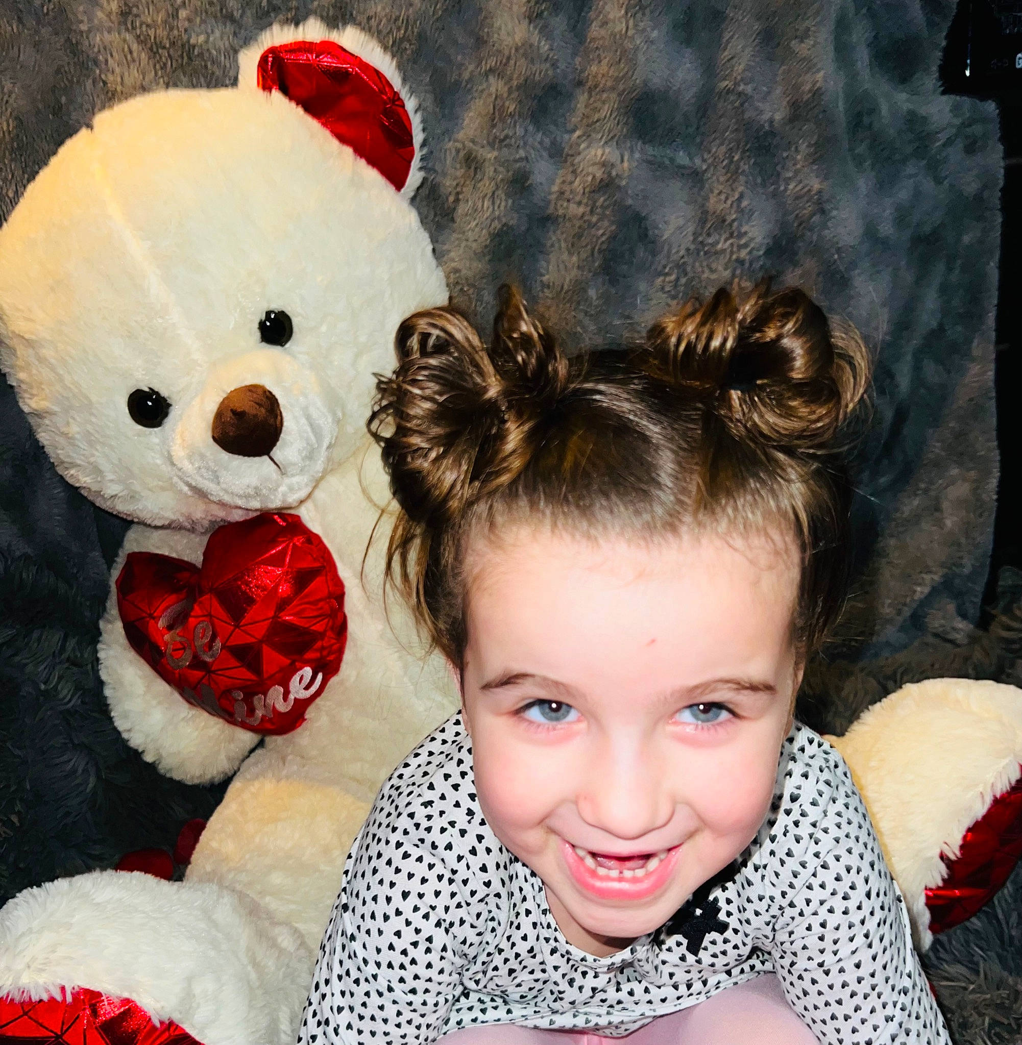 Zuri is registered to the contest to win money with this photo: baby_toddler_clothing, baby_toys, bow_tie, carmine, child, fashion_accessory, fun, fur, happy, headgear, holiday, joy, love, nose, pattern, person, plush, selfie, smile, stuffed_toy