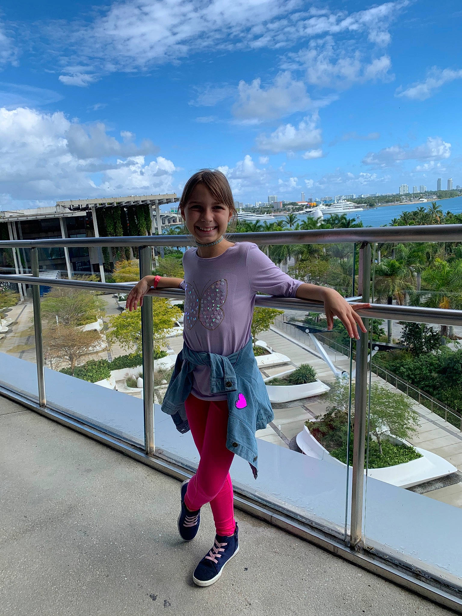 Diana is registered to the contest to win money with this photo: child, fun, joy, leisure, person, recreation, tourism, vacation