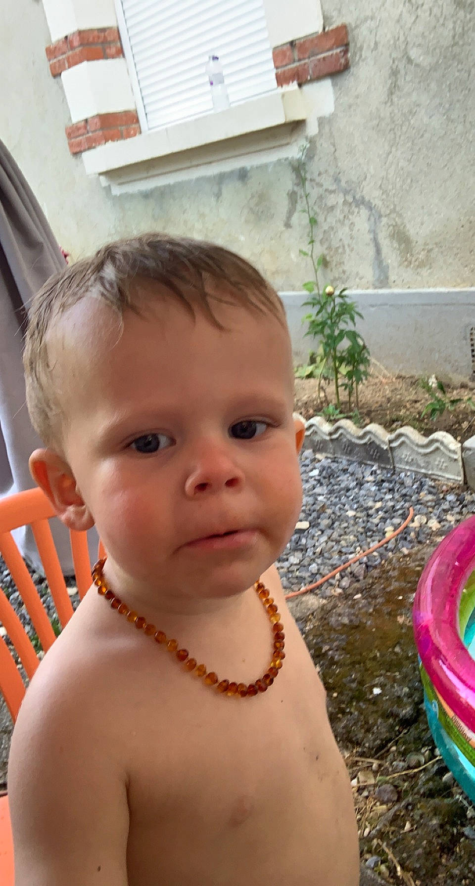 Connor a rejoint le concours — aidez-le/la à gagner de superbes lots ! baby, cheek, chest, child, chin, eye, eyebrow, eyelash, fun, grass, hairstyle, iris, leisure, lip, mouth, nose, person, plant, skin, toddler