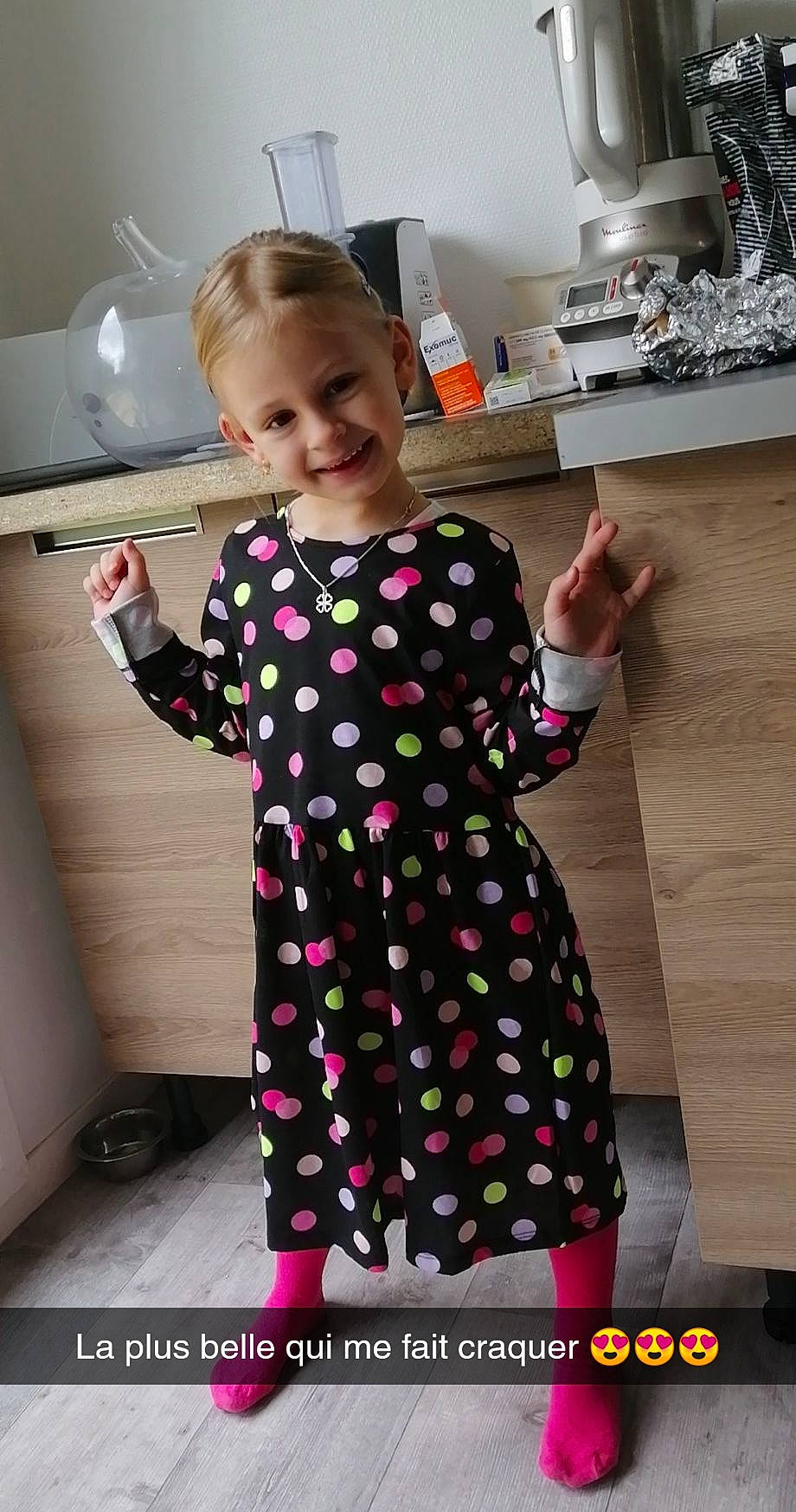 Rosie participe au concours pour gagner de l'argent avec cette photo : baby_toddler_clothing, child, clothing, design, dress, joy, pattern, person, pink, polka_dot, sleeve, toddler