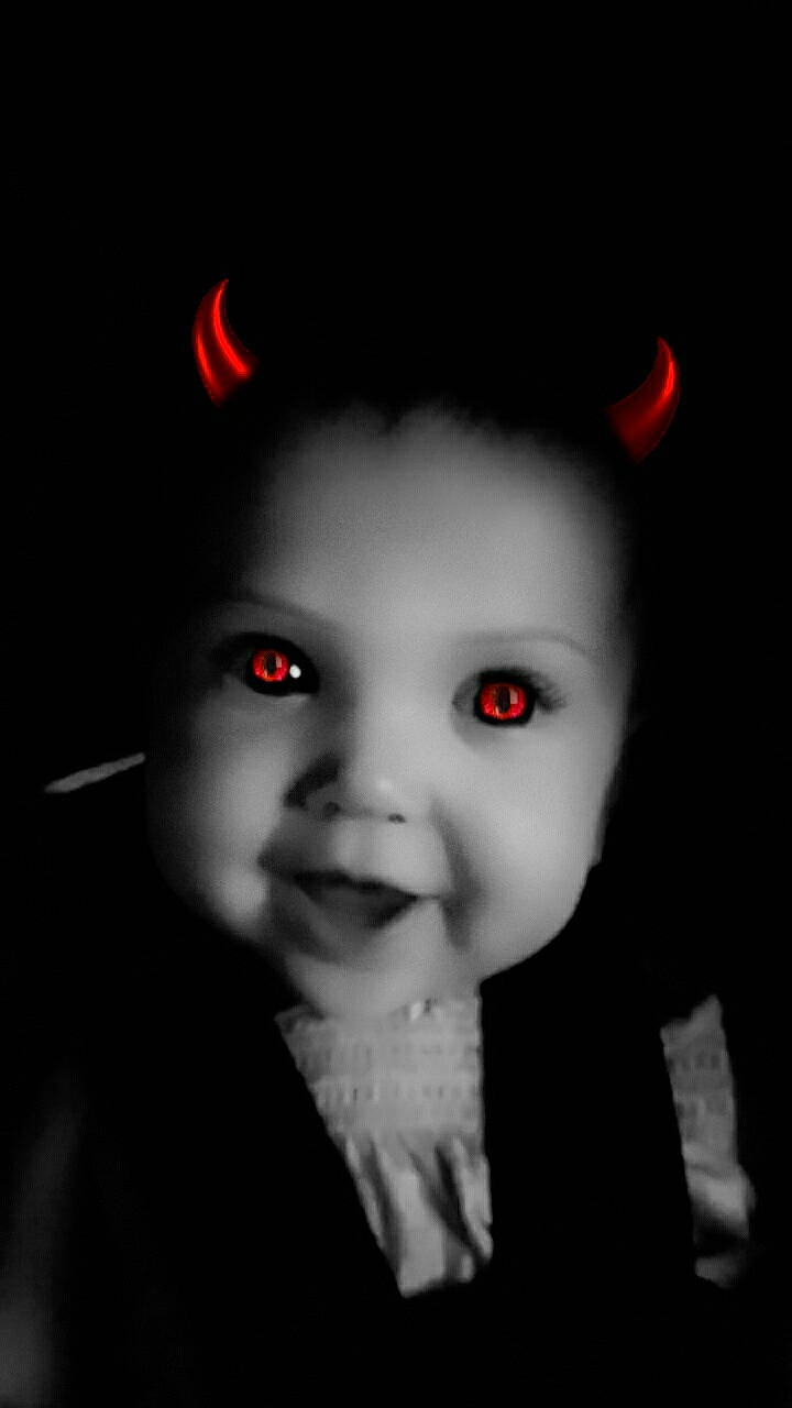 Eretria is registered to the contest to win money with this photo: black, black_and_white, cheek, colorfulness, darkness, eye, face, fiction, fictional_character, flash_photography, flesh, forehead, head, lip, mouth, nose, person, photography, red, red_eye_effect