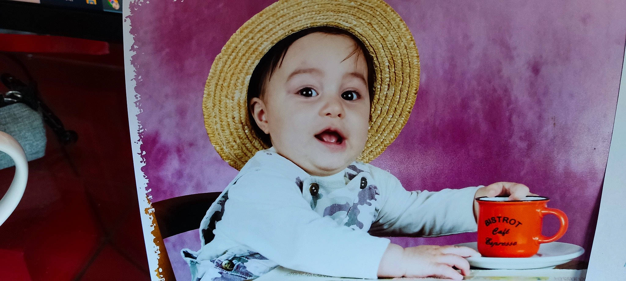 Alana Gabrielle participe au concours pour gagner de l'argent avec cette photo : baby, baby_toddler_clothing, cheek, child, costume_hat, cowboy_hat, cup, drinkware, happy, hat, iris, nose, organ, person, pink, product, skin, sleeve, smile, sun_hat