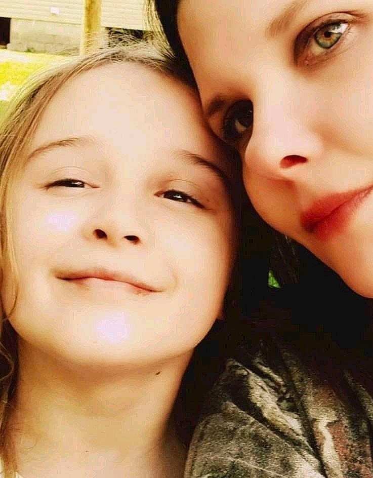 Kimberly joined the competition — help win amazing prizes! black_hair, cheek, ear, eye, eyebrow, eyelash, forehead, gesture, happy, human, iris, jaw, joy, lip, mouth, neck, nose, people_in_nature, person, skin