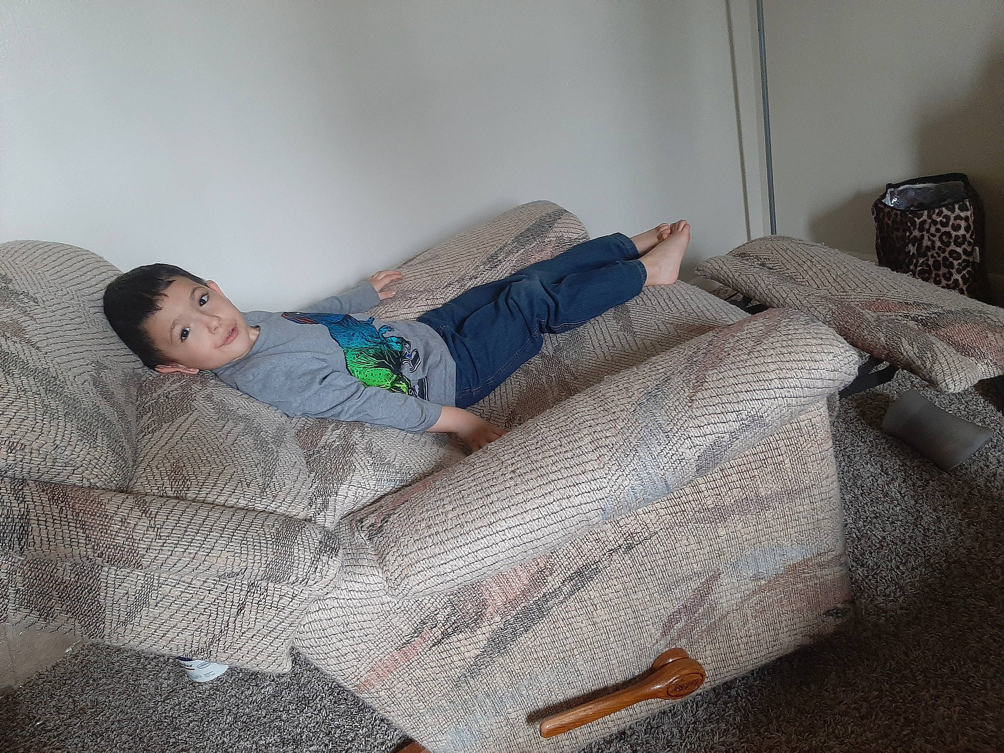 Julian joined the competition — help win amazing prizes! bed, bed_sheet, bedding, bedroom, blanket, comfort, couch, floor, flooring, furniture, house, interior_design, leg, linens, nap, person, pillow, room, sofa_bed, textile