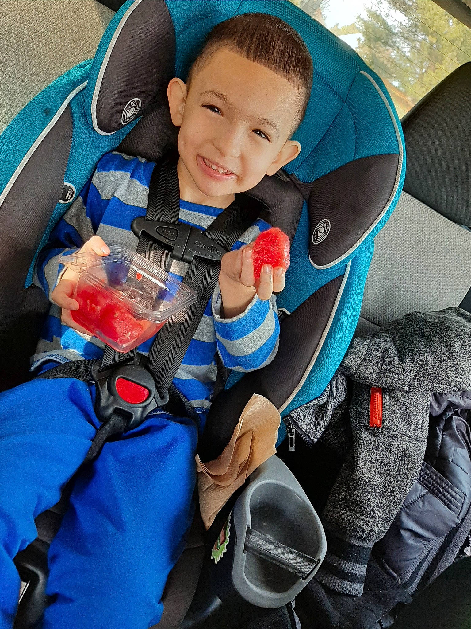 Julian is registered to the contest to win money with this photo: auto_part, baby, baby_carriage, baby_in_car_seat, baby_products, car_seat, child, family_car, joy, person, play, product, seat_belt, toddler, travel, vacation