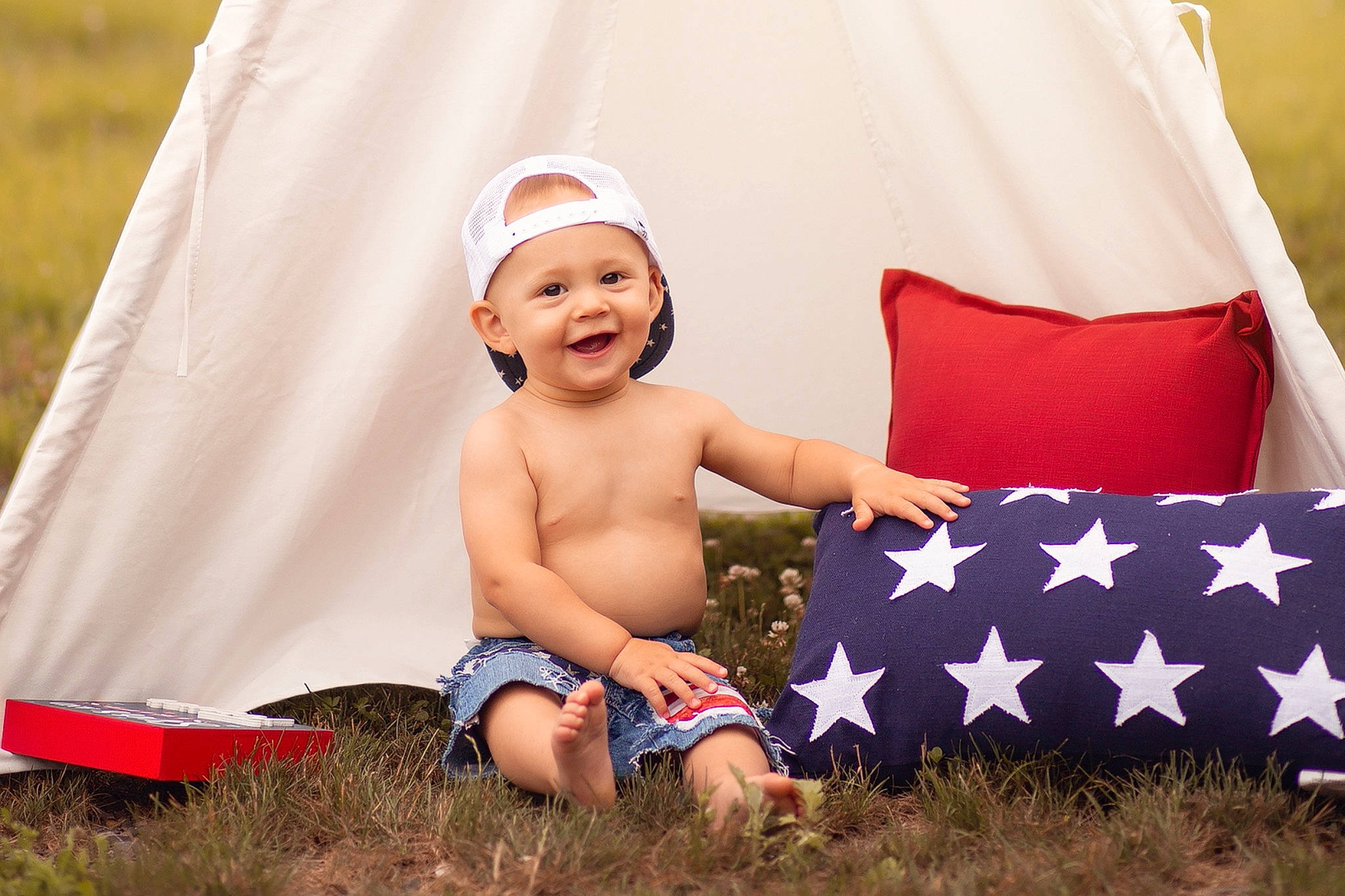 Oaklen joined the competition — help win amazing prizes! baby, baby_toddler_clothing, child, event, flag_of_the_united_states, flash_photography, foot, fun, grass, grassland, happy, headwear, holiday, joy, leisure, pattern, people_in_nature, person, playing_with_kids, sitting