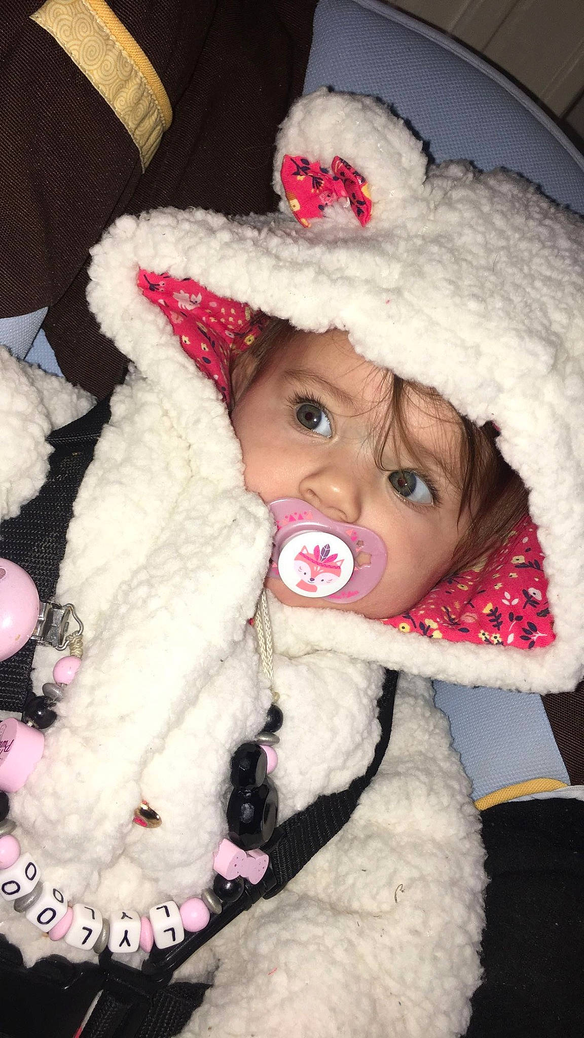 Lyloo a rejoint le concours — aidez-le/la à gagner de superbes lots ! child, ear, fur, fur_clothing, headgear, nose, person, pink, toddler, wool