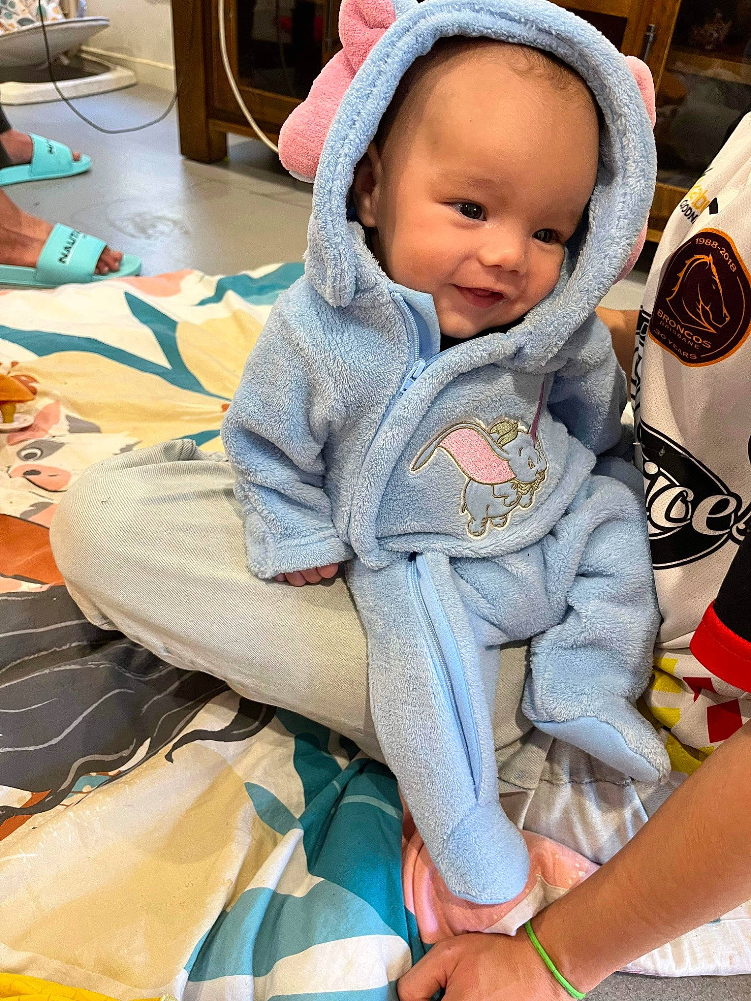 Malakai is registered to the contest to win money with this photo: baby, baby_carriage, baby_in_car_seat, baby_products, baby_safety, baby_sleeping, baby_toddler_clothing, bag, car_seat, cheek, child, comfort, linens, pattern, person, room, sitting, sleeve, textile, toddler