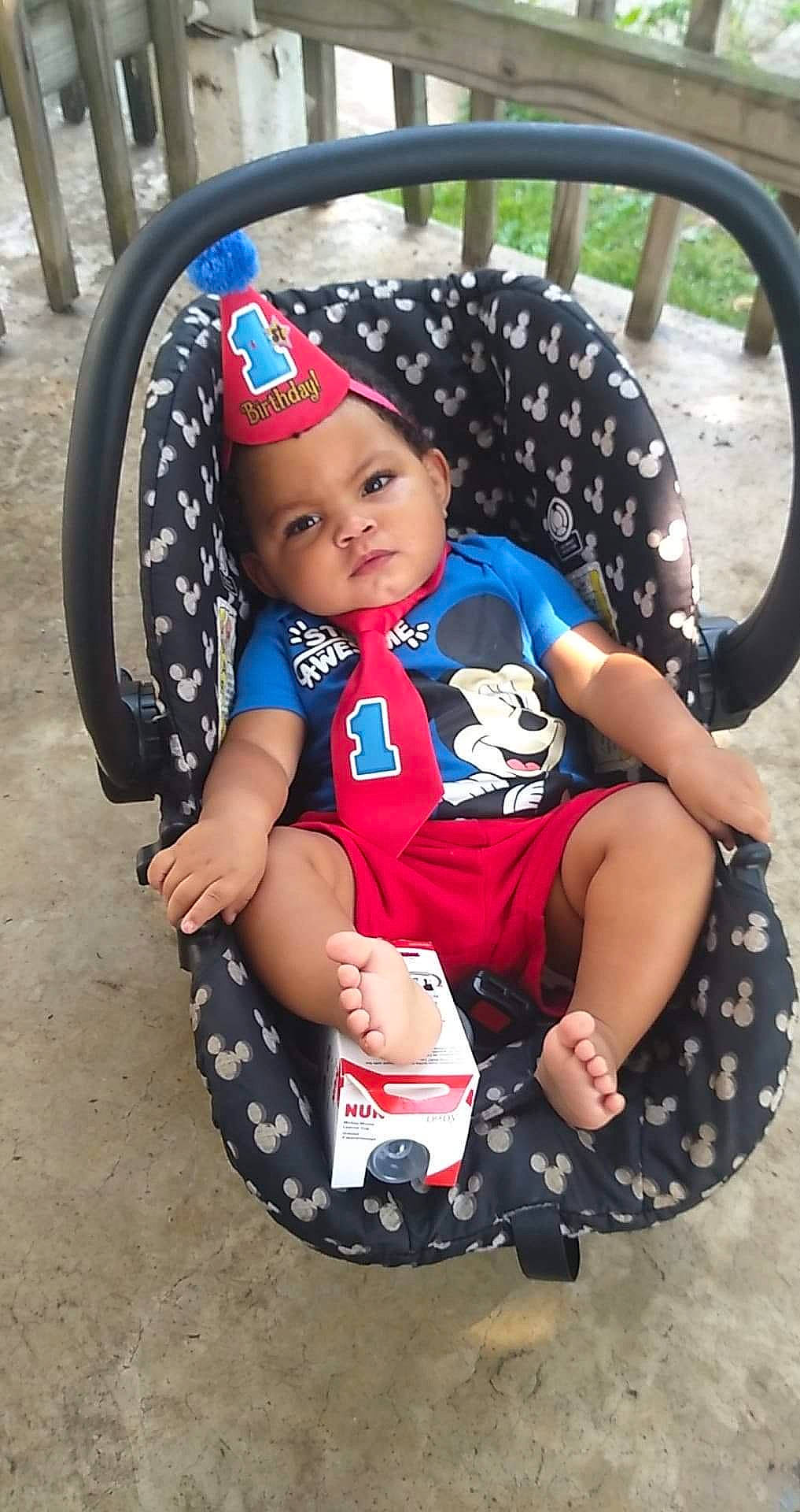 Ch'Ayse is registered to the contest to win money with this photo: baby, baby_carriage, baby_products, baby_toddler_clothing, car_seat, child, headwear, person, product, sitting, swing, toddler