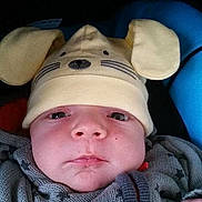 Ethan participe au concours pour gagner de l'argent avec cette photo :