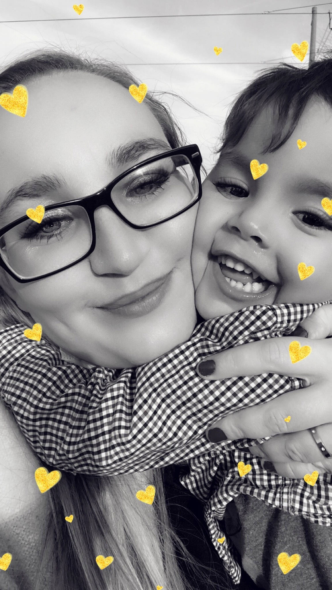 Sajad a rejoint le concours — aidez-le/la à gagner de superbes lots ! chin, eyebrow, eyelash, facial_expression, flash_photography, forehead, gesture, glasses, happy, human, iris, joy, lip, mouth, nose, person, product, skin, smile, style