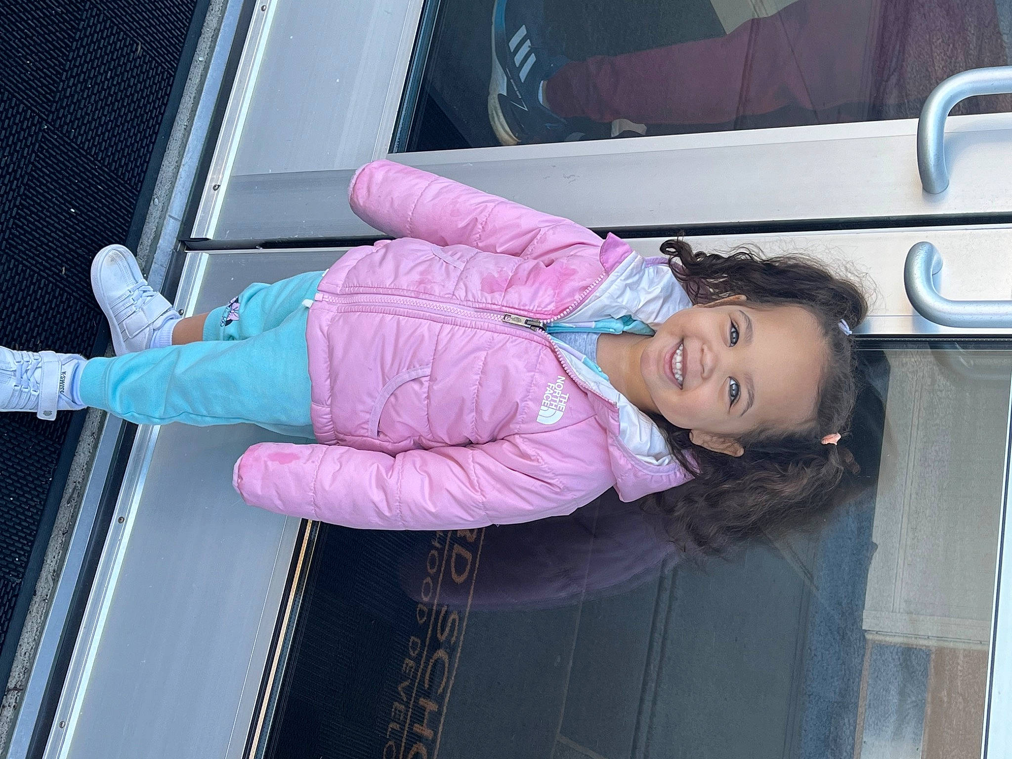 Reagan is registered to the contest to win money with this photo: auto_part, automotive_exterior, automotive_lighting, baby_toddler_clothing, bumper, bus, child, electric_blue, fun, joy, luxury_vehicle, magenta, motor_vehicle, person, pink, smile, toddler, travel, tree, vehicle