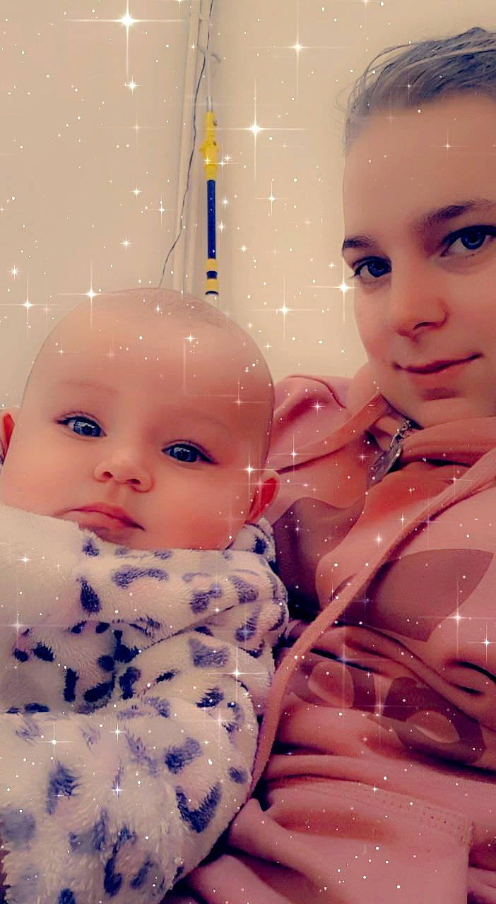 Ylona a rejoint le concours — aidez-le/la à gagner de superbes lots ! cheek, chin, doll, dress, eye, eyebrow, eyelash, face, forehead, hair, head, human_body, iris, joy, lip, mouth, nose, outerwear, person, skin