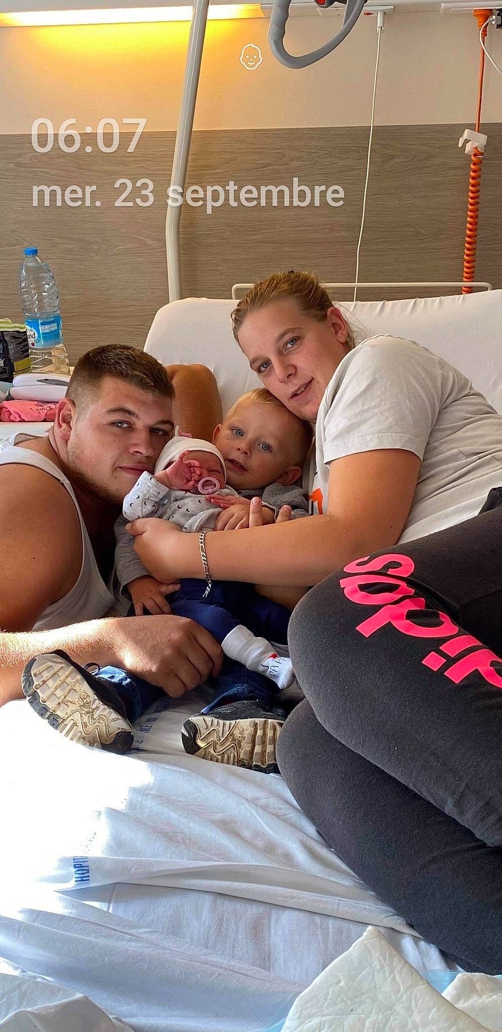 Tymaël participe au concours pour gagner de l'argent avec cette photo : birth, child, person, toddler