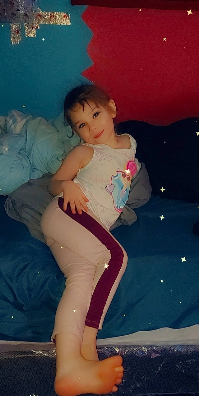 Autumn joined the competition — help win amazing prizes! abdomen, arm, azure, black_hair, cool, eye, finger, flash_photography, fun, happy, human_body, human_leg, joint, joy, knee, leg, person, shoulder, textile, thigh