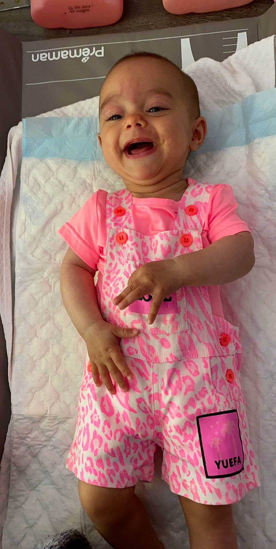 Myla a rejoint le concours — aidez-le/la à gagner de superbes lots ! baby, baby_products, baby_toddler_clothing, cheek, child, face, facial_expression, happy, person, pink, product, skin, smile, textile, toddler