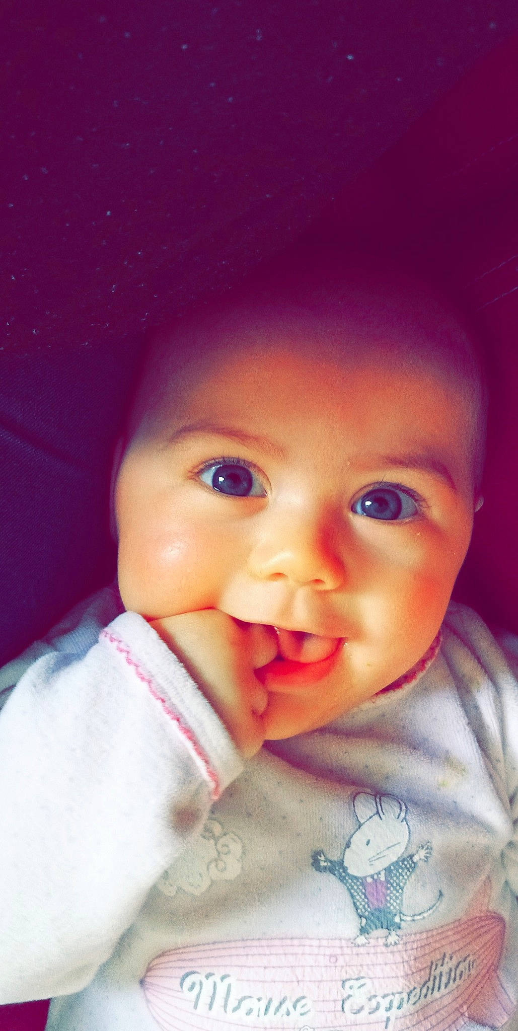 Elena a rejoint le concours — aidez-le/la à gagner de superbes lots ! baby, beauty, cheek, child, chin, close_up, eye, eyebrow, face, facial_expression, forehead, fun, head, headwear, lip, mouth, nose, person, pink, skin