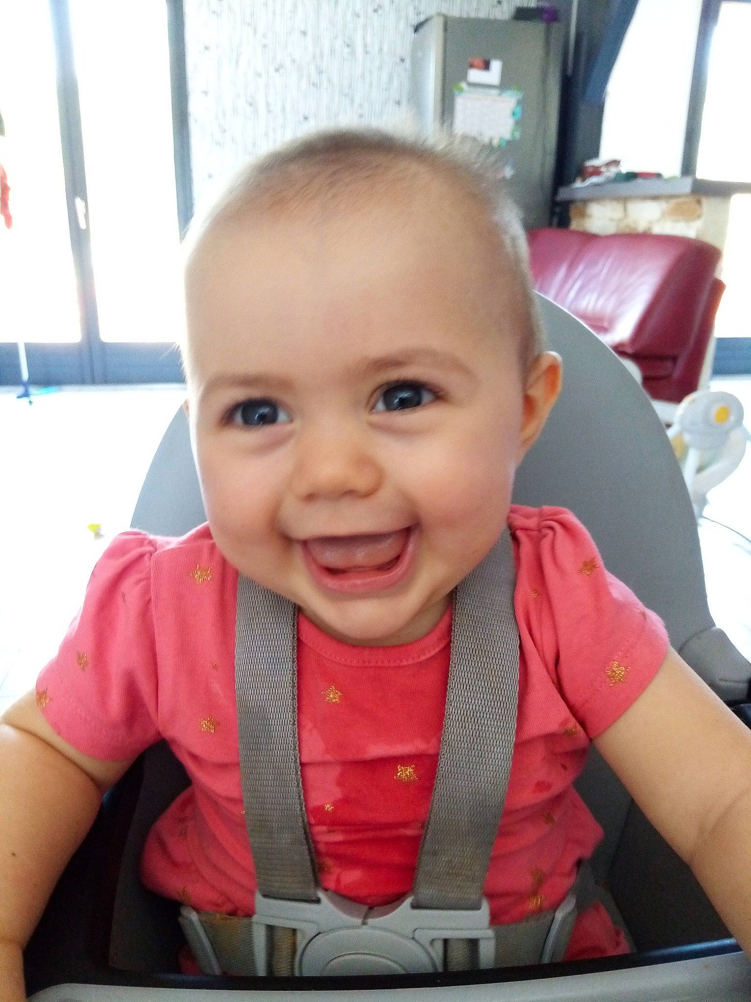 Elena participe au concours pour gagner de l'argent avec cette photo : baby, cheek, child, chin, face, facial_expression, forehead, head, joy, lip, person, skin, smile, toddler