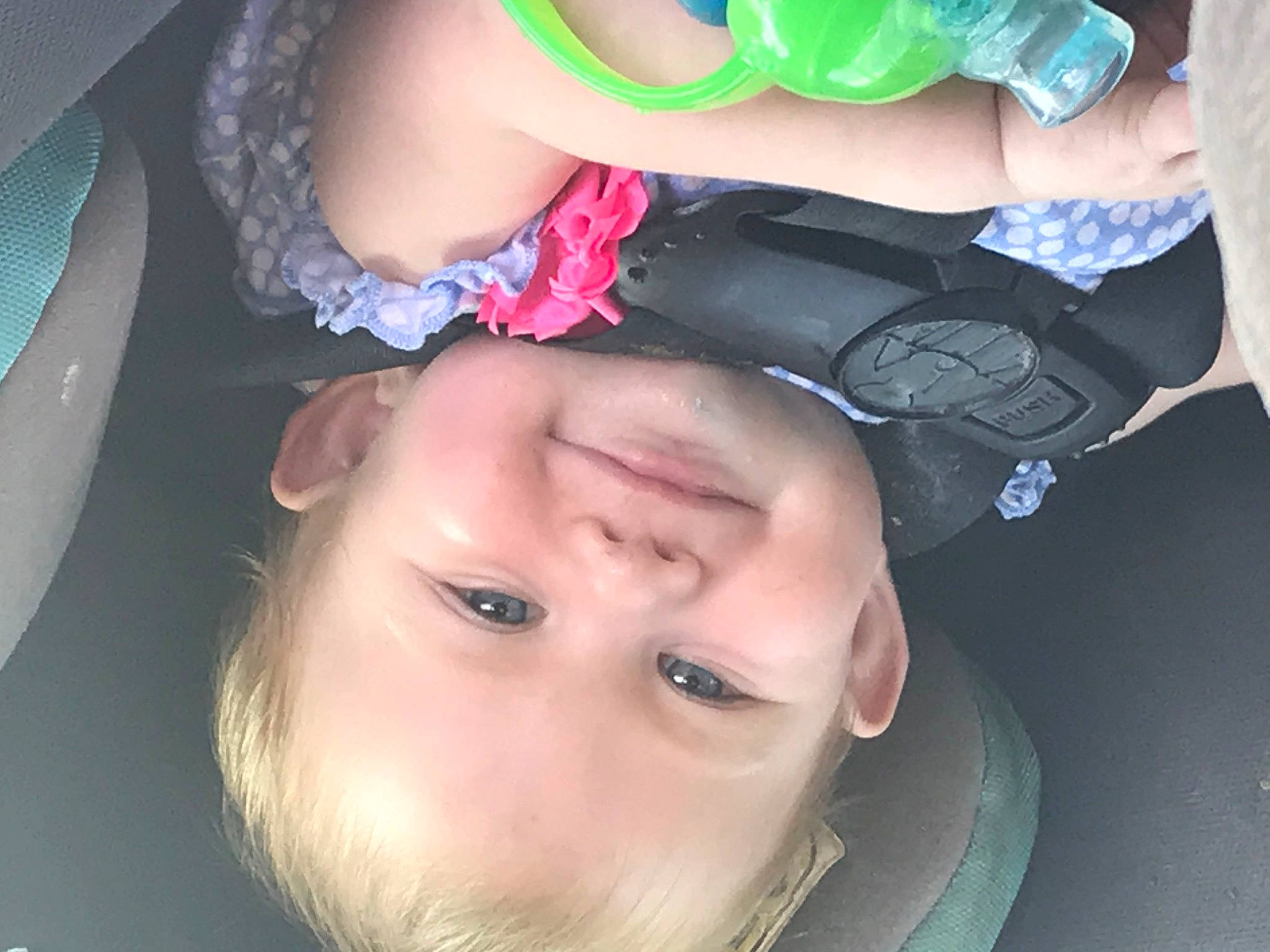 Roxanne is registered to the contest to win money with this photo: black_hair, cheek, child, cool, ear, eyebrow, face, fashion_accessory, forehead, fun, hair, head, joy, lip, mouth, neck, nose, person, photography, selfie