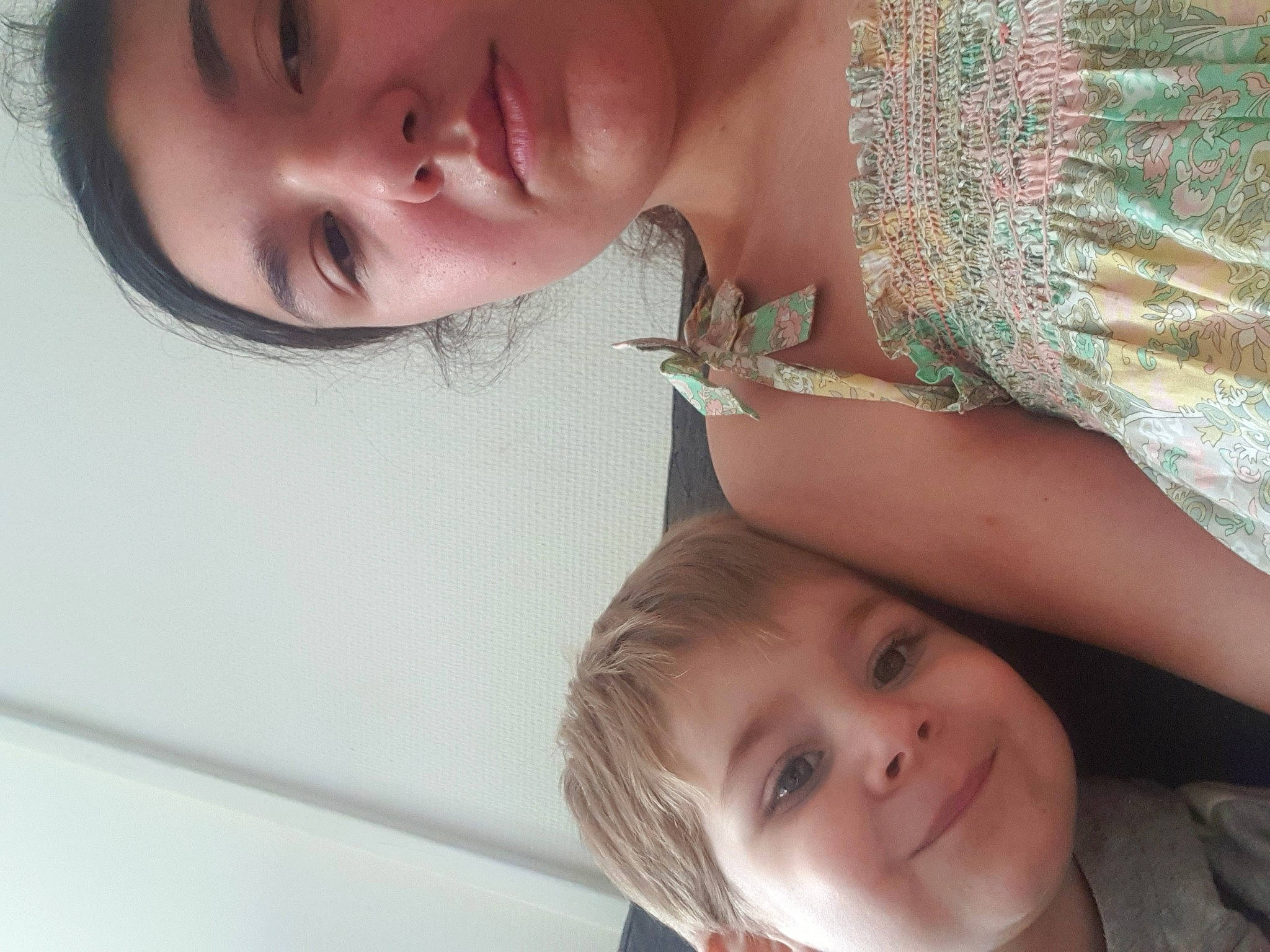 Loulou a rejoint le concours — aidez-le/la à gagner de superbes lots ! cheek, chin, eye, eyebrow, eyelash, face, forehead, hair, hairstyle, hand, head, joy, lip, mouth, muscle, nose, organ, person, plant, skin