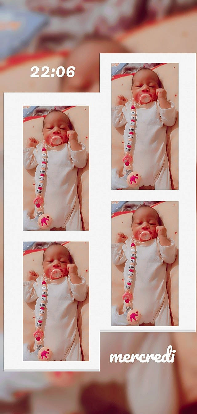 Aela a rejoint le concours — aidez-le/la à gagner de superbes lots ! baby, baby_toddler_clothing, clothing, collar, face, facial_expression, gesture, magenta, neck, outerwear, person, photograph, picture_frame, pink, red, skin, sleeve, standing, textile, toddler