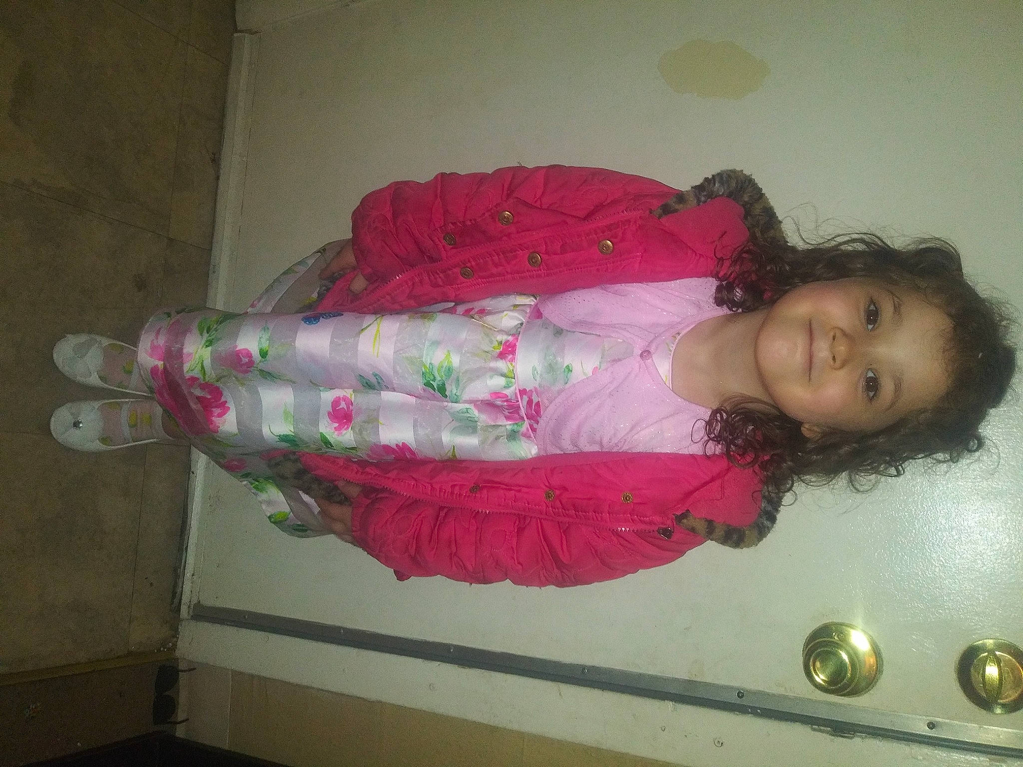 Davinity is registered to the contest to win money with this photo: baby_toddler_clothing, child, comfort, eye, face, head, joy, magenta, person, pink, room, smile, textile, toddler