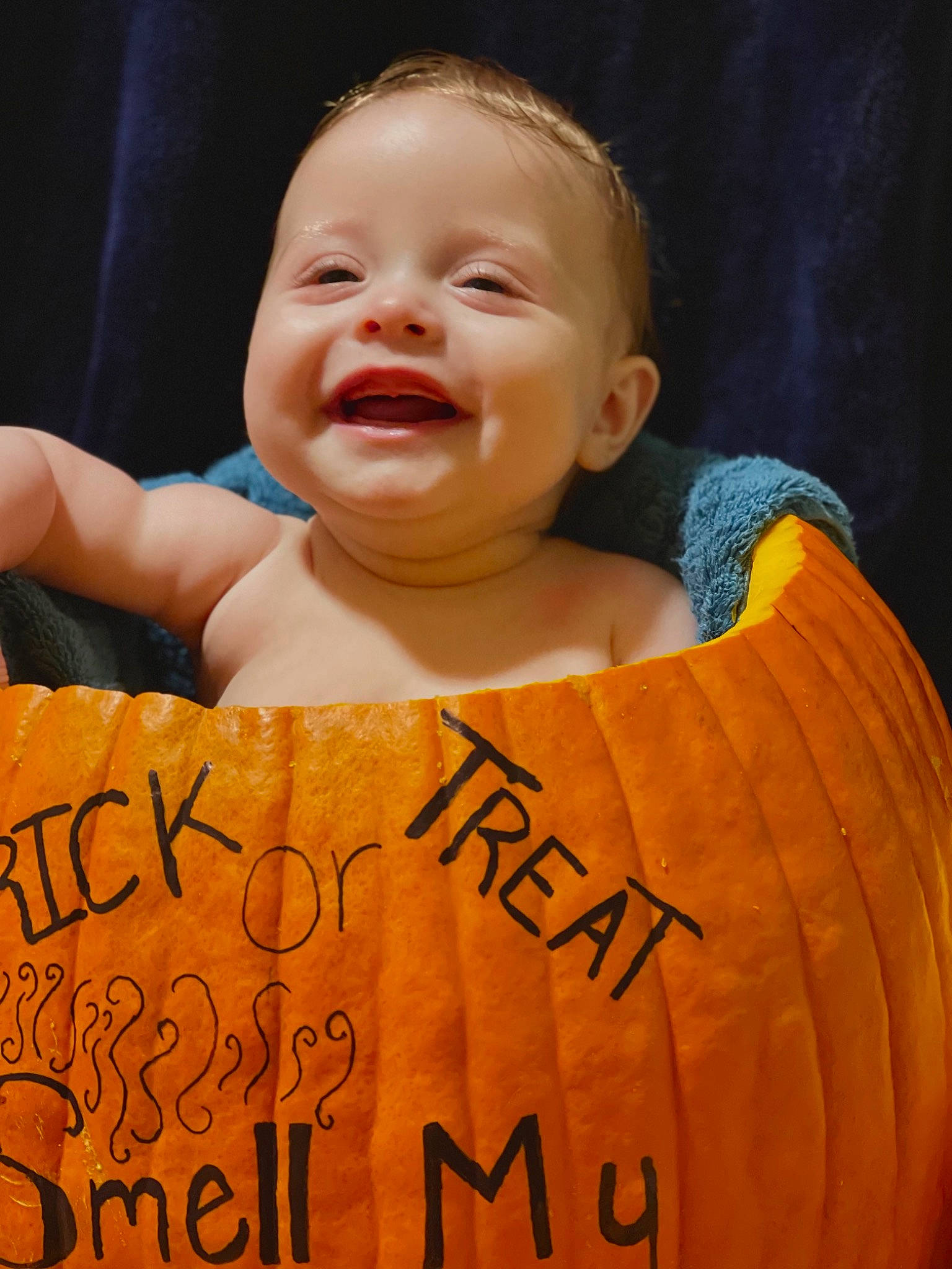 Lennyx is registered to the contest to win money with this photo: baby, baby_toddler_clothing, cheek, child, chin, cool, facial_expression, flash_photography, font, fun, handwriting, happy, human, joy, laugh, nose, person, sleeve, smile, t_shirt