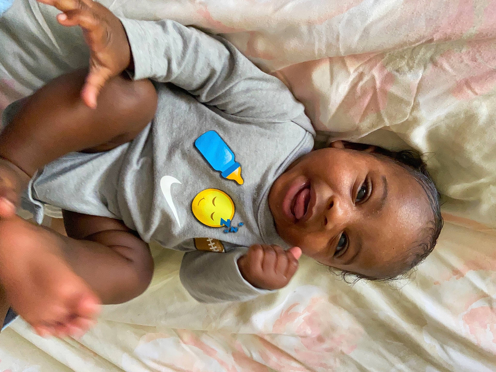 Kysen is registered to the contest to win money with this photo: baby, bedtime, child, person, toddler