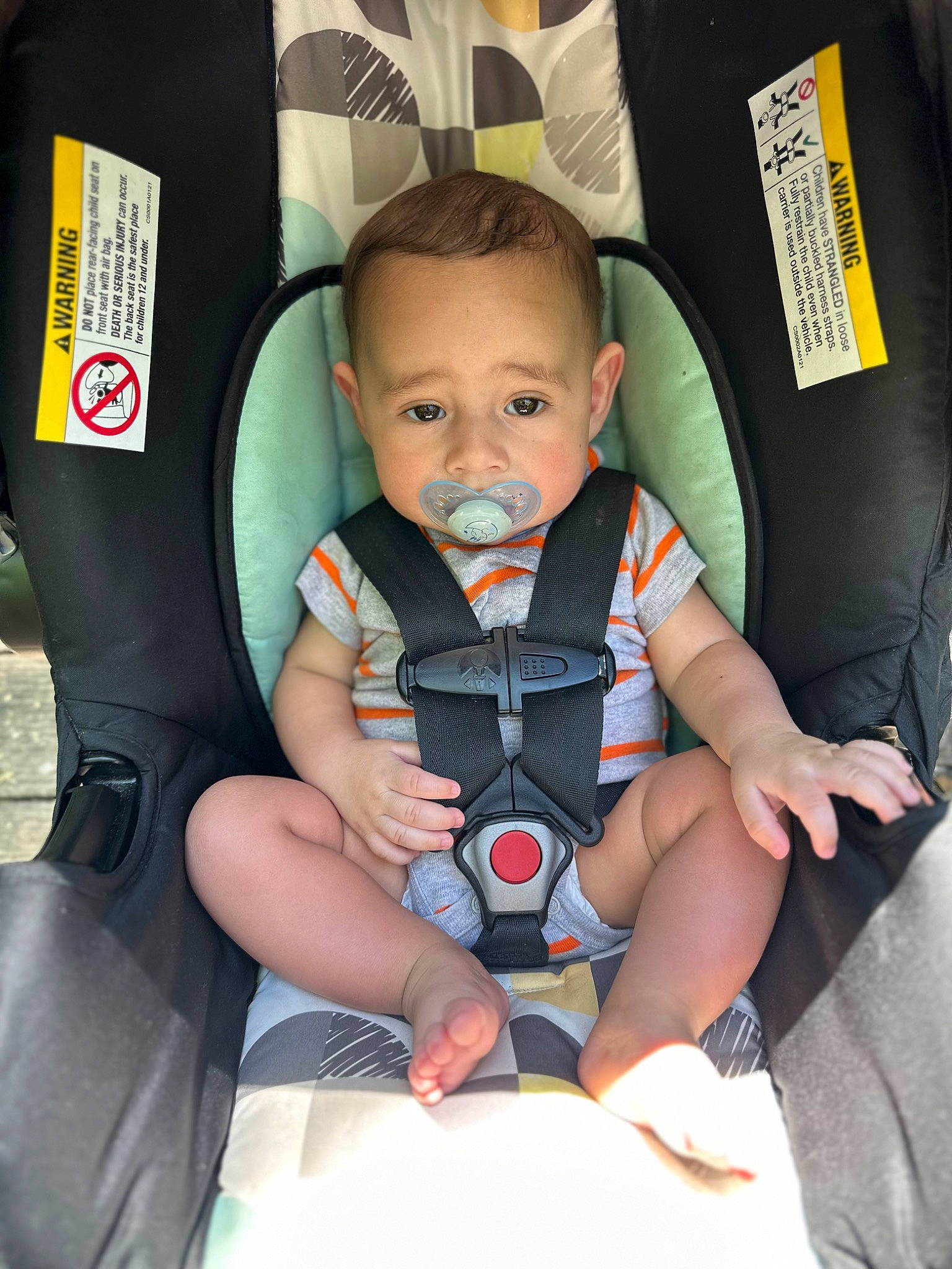 Kannon is registered to the contest to win money with this photo: auto_part, baby, baby_products, baby_safety, baby_toddler_clothing, car_seat, car_seat_cover, chair, child, comfort, head_restraint, human_leg, knee, lap, person, seat_belt, service, sitting, thigh, thumb