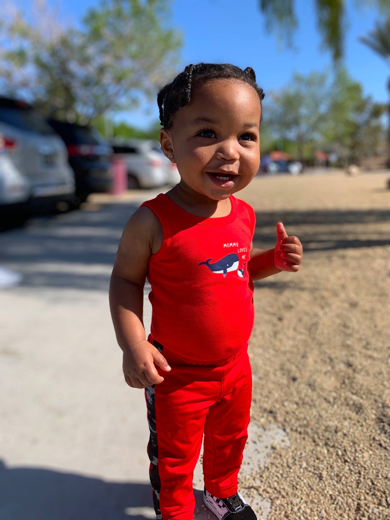 Sire-domani is registered to the contest to win money with this photo: asphalt, carmine, child, electric_blue, fun, happy, leisure, people_in_nature, person, recreation, running, sky, sleeve, smile, standing, t_shirt, toddler, tree, vacation, waist