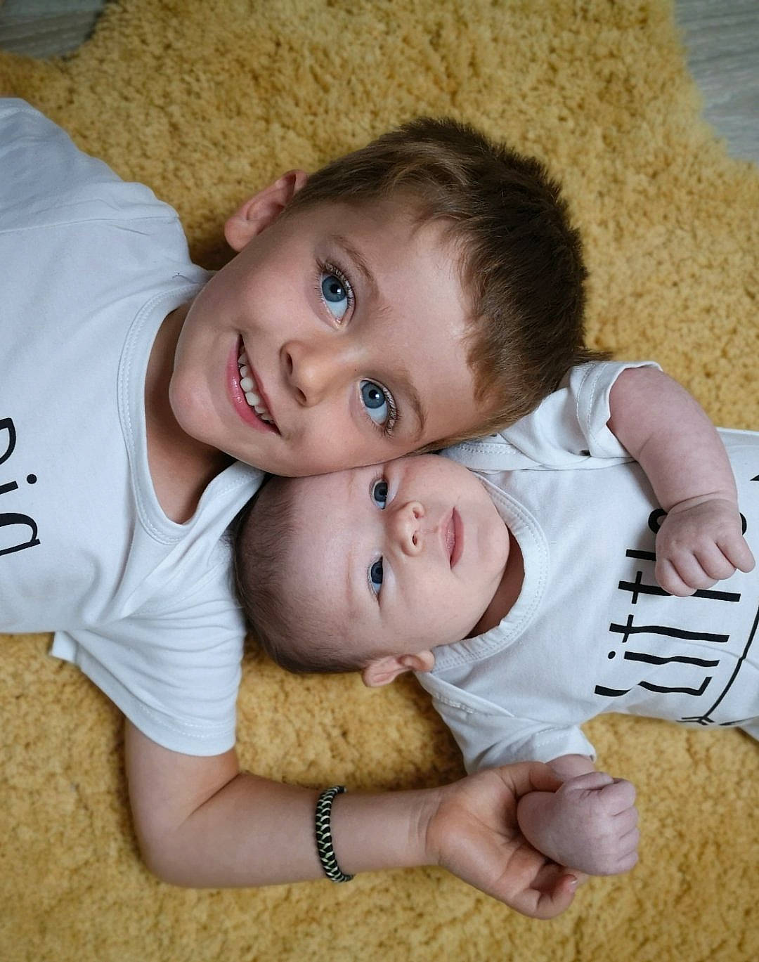 Yann participe au concours pour gagner de l'argent avec cette photo : baby, child, happy, joy, person, skin, smile, toddler