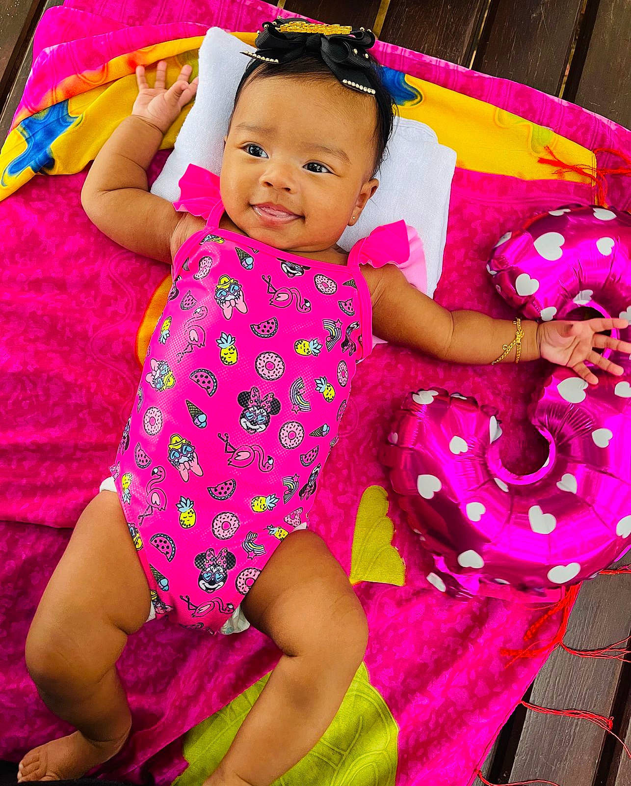 Rayka participe au concours pour gagner de l'argent avec cette photo : baby, baby_toddler_clothing, beauty, child, event, facial_expression, fashion, fun, happy, magenta, pattern, person, pink, purple, red, skin, snapshot, textile, thigh, toddler