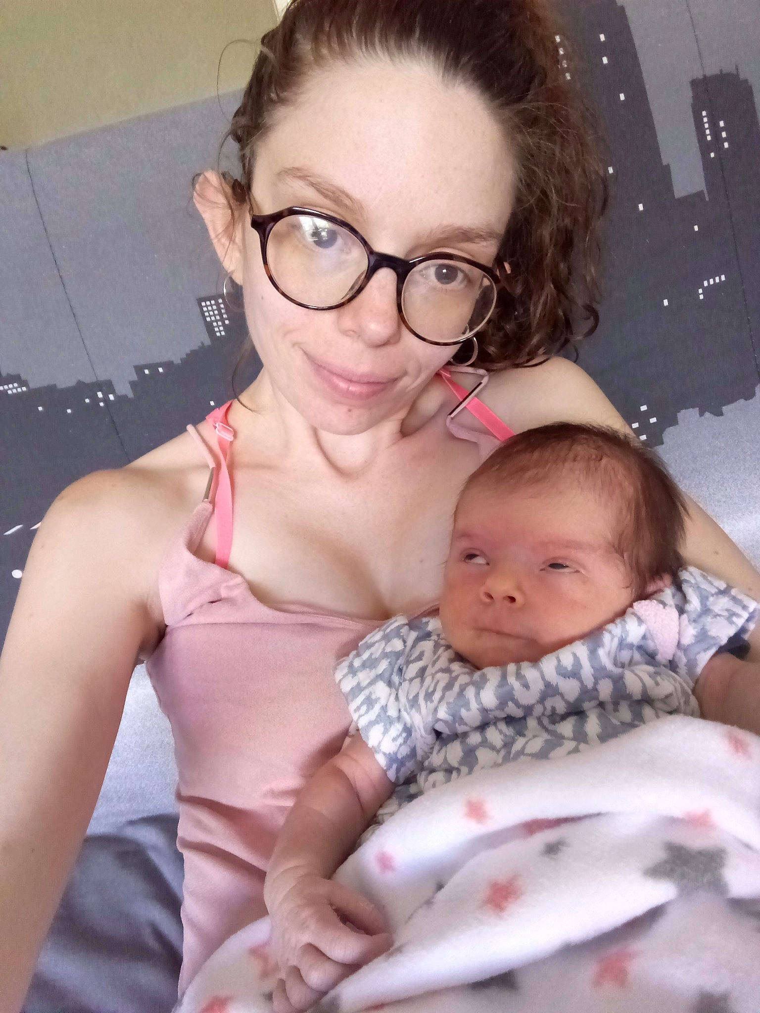 Heloise a rejoint le concours — aidez-le/la à gagner de superbes lots ! baby, birth, child, eyewear, glasses, person, skin, smile, toddler, vision_care