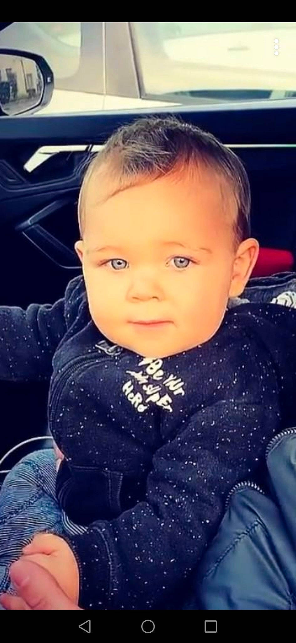 Diogo a rejoint le concours — aidez-le/la à gagner de superbes lots ! baby, baby_toddler_clothing, blue, cheek, child, chin, cloud, cool, electric_blue, eyebrow, flash_photography, fun, hair, happy, iris, nose, person, skin, sleeve, toddler