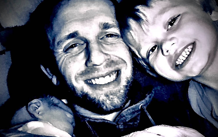 Xavier is registered to the contest to win money with this photo: beard, cheek, cool, event, flash_photography, fun, gesture, happy, jaw, joy, laugh, monochrome, monochrome_photography, moustache, mouth, nose, organ, person, portrait_photography, selfie