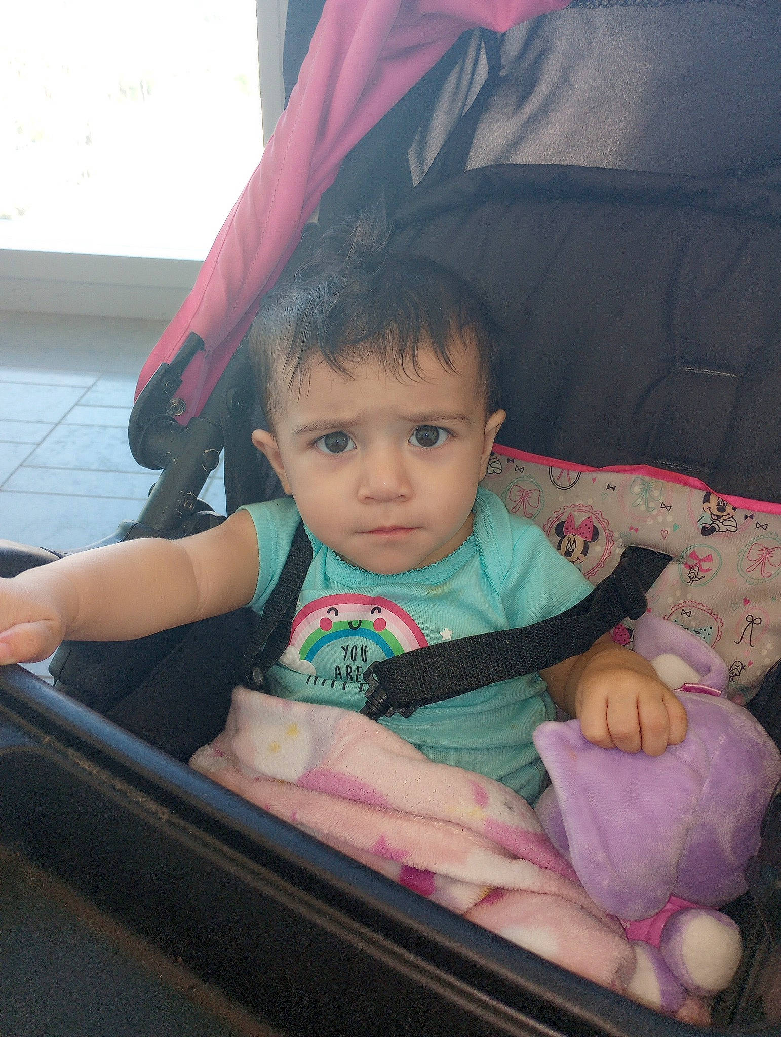 Riley is registered to the contest to win money with this photo: baby, baby_carriage, baby_in_car_seat, baby_products, baby_toddler_clothing, car_seat, cheek, child, comfort, eye, finger, fun, happy, lap, nail, person, seat_belt, sitting, skin, thumb