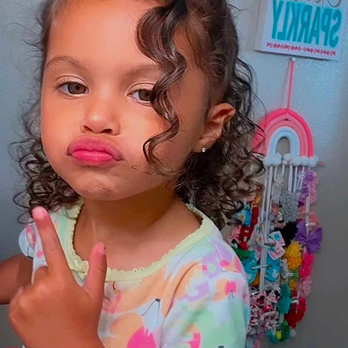 Halia is registered to the contest to win money with this photo: birthdaycake, bodypart, cake, child, cosmetics, cream, crying, face, female, finger, girl, hand, head, lipstick, people, person, photography, portrait, sad, whiteboard