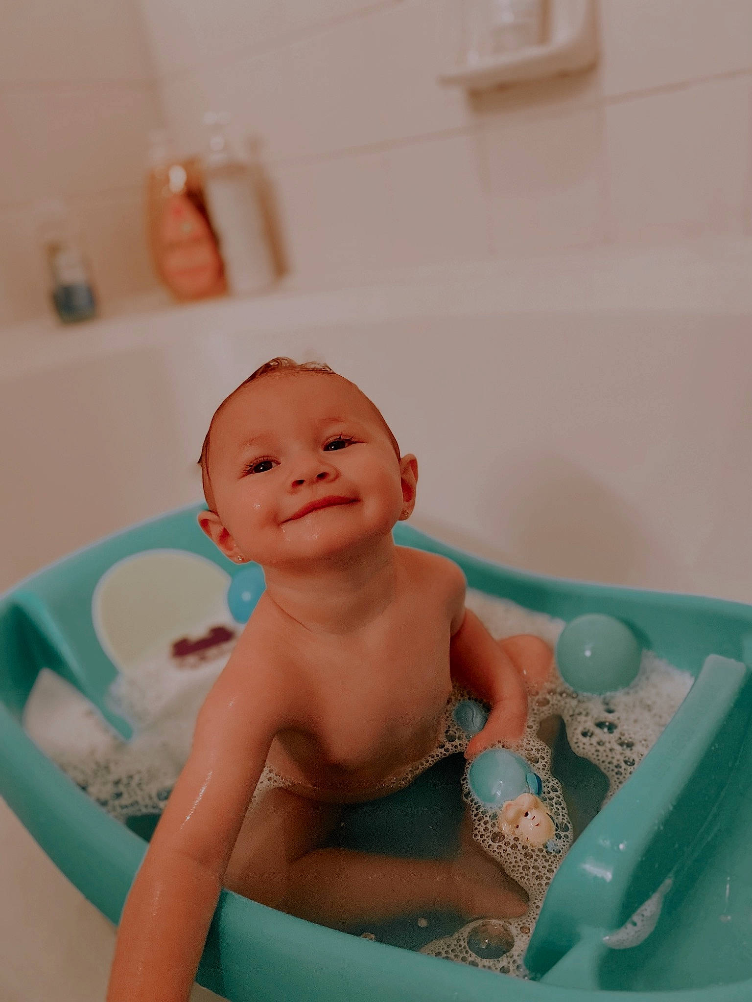 Jaylee joined the competition — help win amazing prizes! aqua, baby, baby_bathing, baby_products, bathing, bathroom, bathtub, fluid, fun, happy, joy, leisure, person, personal_care, plumbing, plumbing_fixture, room, skin, smile, thumb