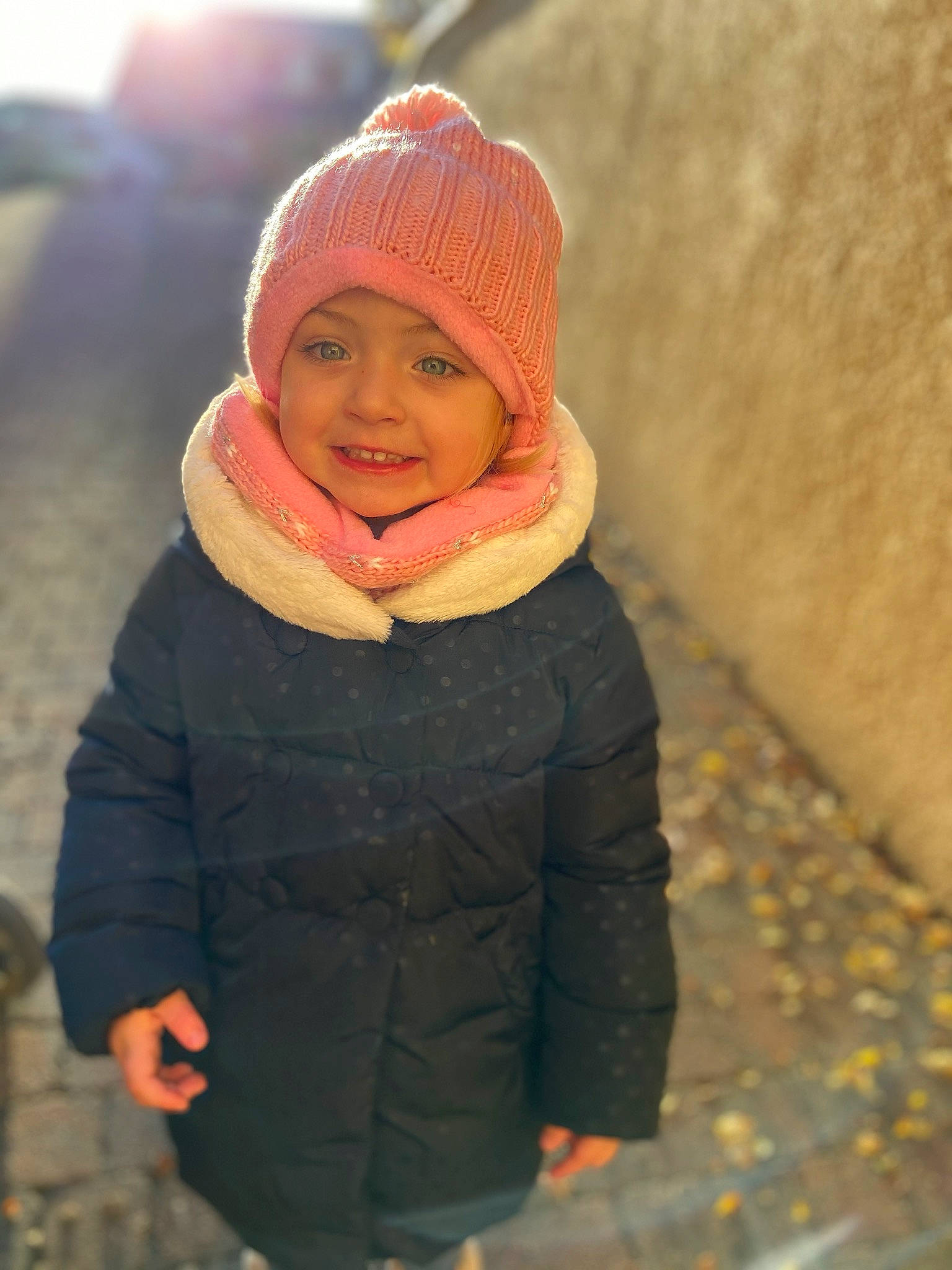 Camille a rejoint le concours — aidez-le/la à gagner de superbes lots ! child, headgear, headwear, jacket, joy, outerwear, person, smile