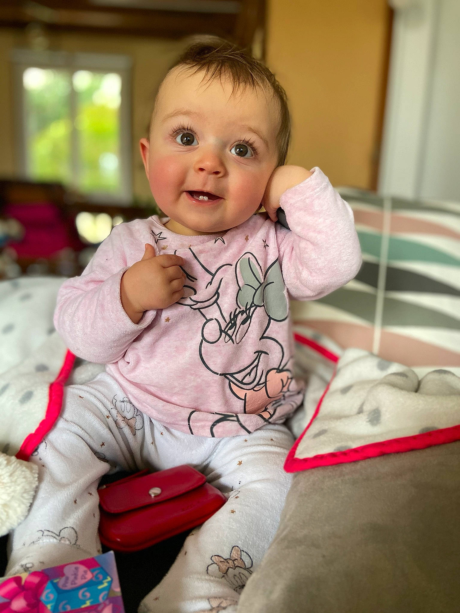 Cassandre participe au concours pour gagner de l'argent avec cette photo : baby, beauty, cheek, child, eye, face, happy, person, pink, sitting, skin, smile, toddler