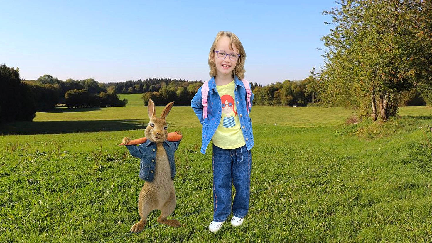 Lydia a rejoint le concours — aidez-le/la à gagner de superbes lots ! fun, grass, grassland, happy, jeans, joy, landscape, lawn, leaf, leisure, mammal, meadow, natural_environment, natural_landscape, people_in_nature, person, plain, plant, prairie, sky