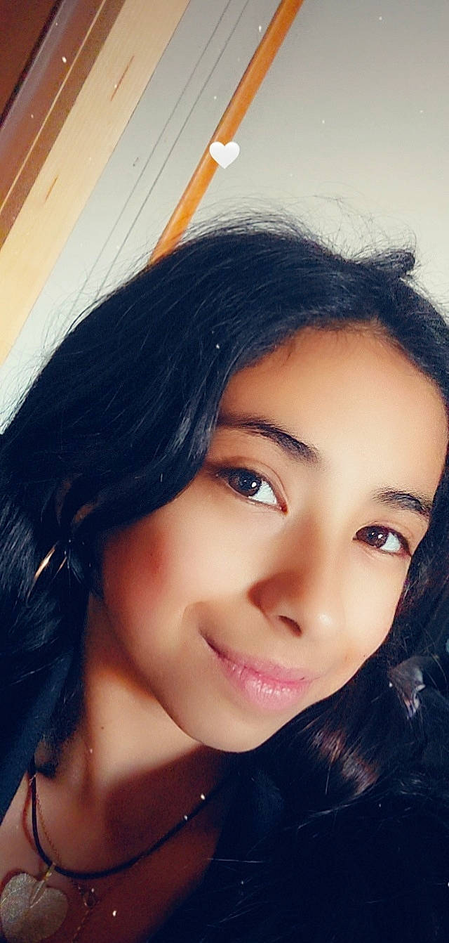 Tycia a rejoint le concours — aidez-le/la à gagner de superbes lots ! black_hair, cheek, cool, eye_liner, eyelash, flash_photography, forehead, gesture, hair, iris, jaw, joy, lip, lipstick, makeover, mouth, neck, nose, person, shoulder