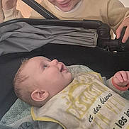 Kélyo participe au concours pour gagner de l'argent avec cette photo : appliance, baby, child, clothing, cooking, cute, face, family, furniture, happy, indoor, infant, interaction, kitchen, love, person, smiling, stroller, toddler, wood