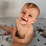 Mathéïs participe au concours pour gagner de l'argent avec cette photo : baby, bath, bathtub, cheerful, child, cute, expression, face, happy, indoors, infant, joy, playful, sitting, skin, smiling, splashing, water, wet, young