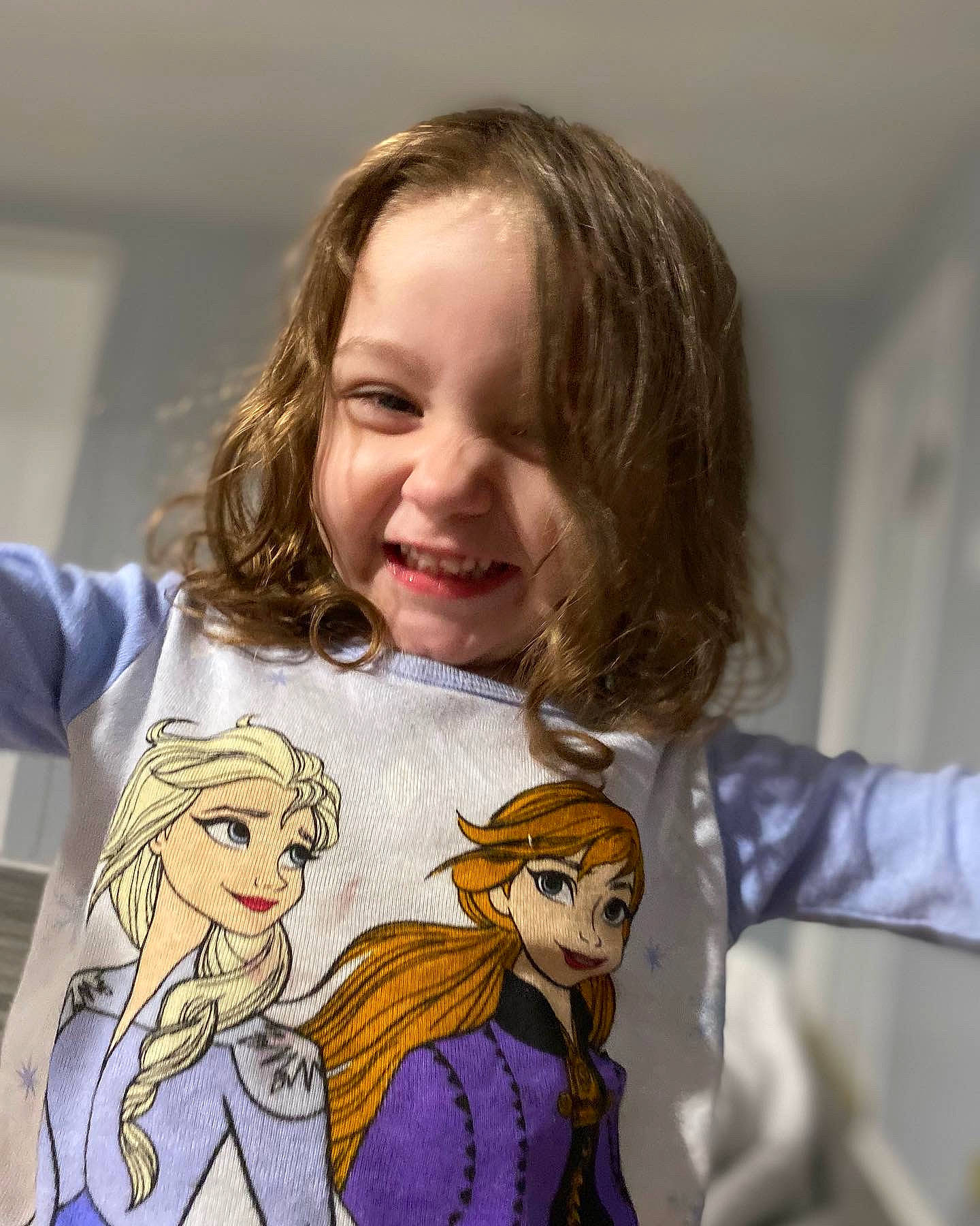Aria is registered to the contest to win money with this photo: art, blond, brown_hair, cheek, child, cool, event, fashion_design, fictional_character, fun, gesture, happy, head, iris, joy, mouth, person, sleeve, smile, t_shirt