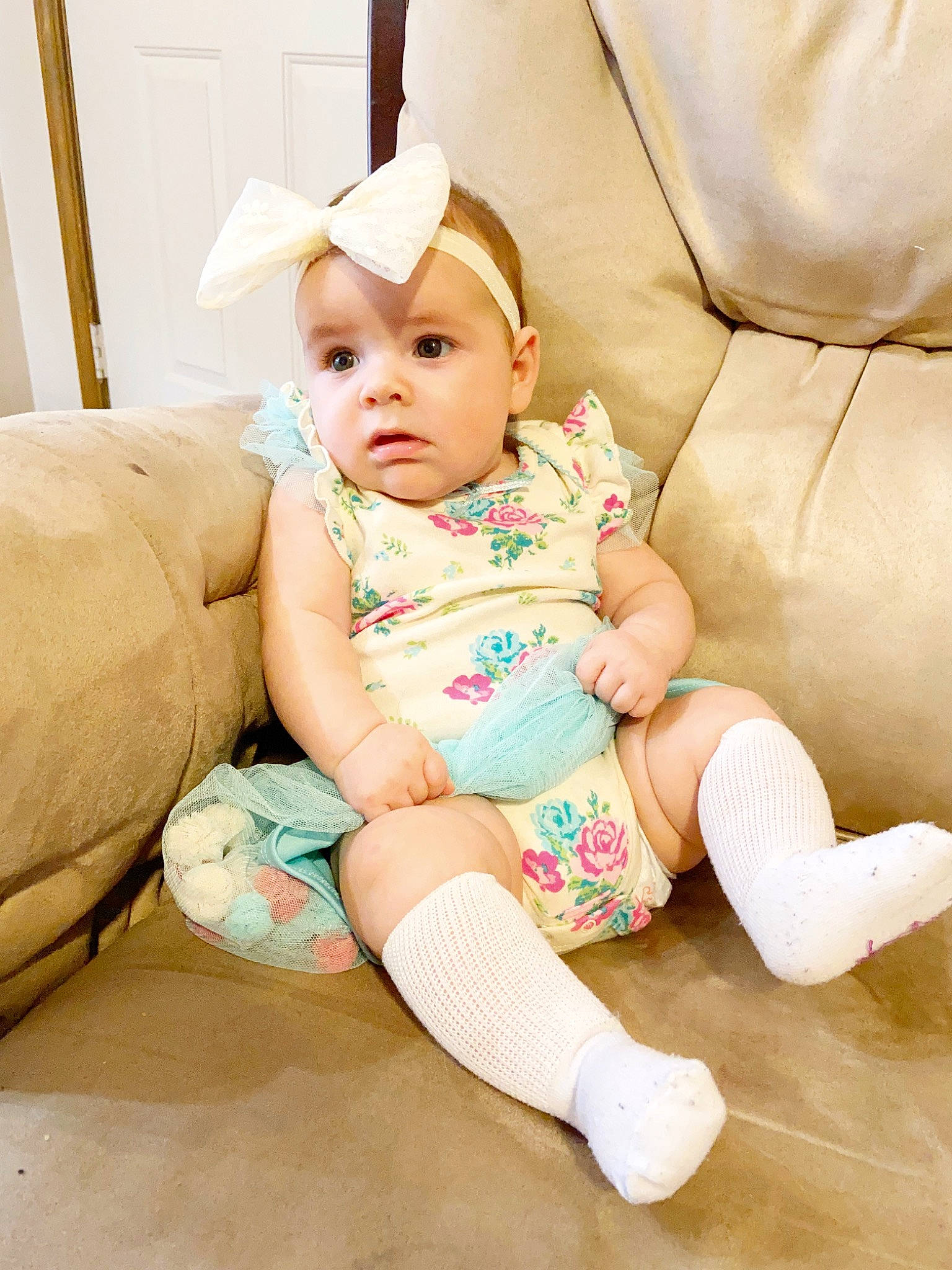 Raelyn is registered to the contest to win money with this photo: baby, baby_toddler_clothing, beauty, cheek, child, leg, person, sitting, skin, toddler