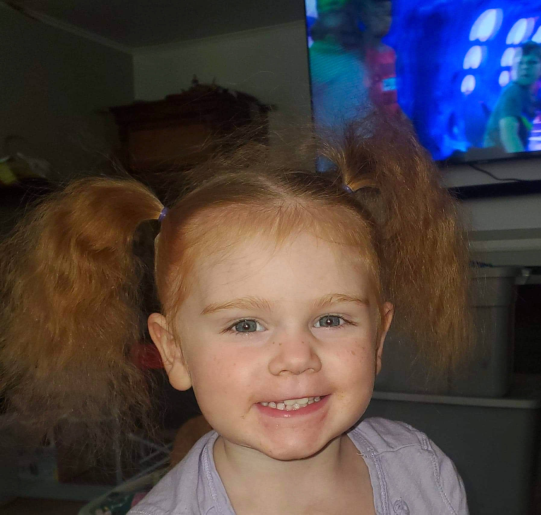 Alexus is registered to the contest to win money with this photo: black_hair, blond, cheek, ear, eyebrow, eyelash, flash_photography, forehead, fun, happy, human_body, iris, jaw, joy, lip, long_hair, mouth, nose, person, smile